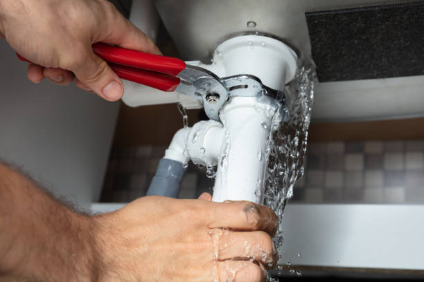 Best Sewage cleanup and water damage restoration  in Woodside, CA